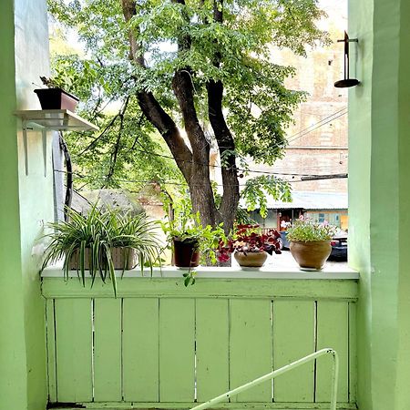 Authentic Old Tbilisi Apartment 외부 사진